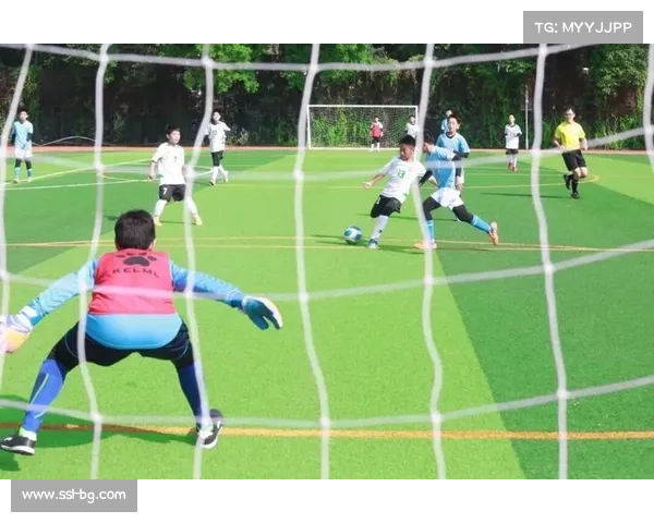 推动体育教育深度融合 足球校园活动持续开展